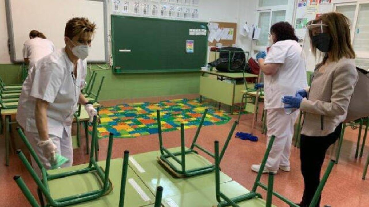 El personal de limpieza ha recibido formación específica para afrontar el servicio con garantías