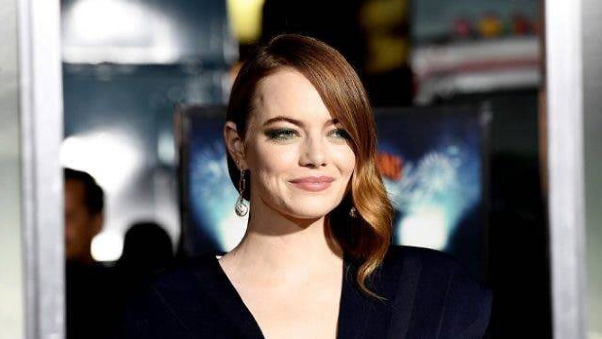 Emma Stone anuncia que se va a casar con un director de cine