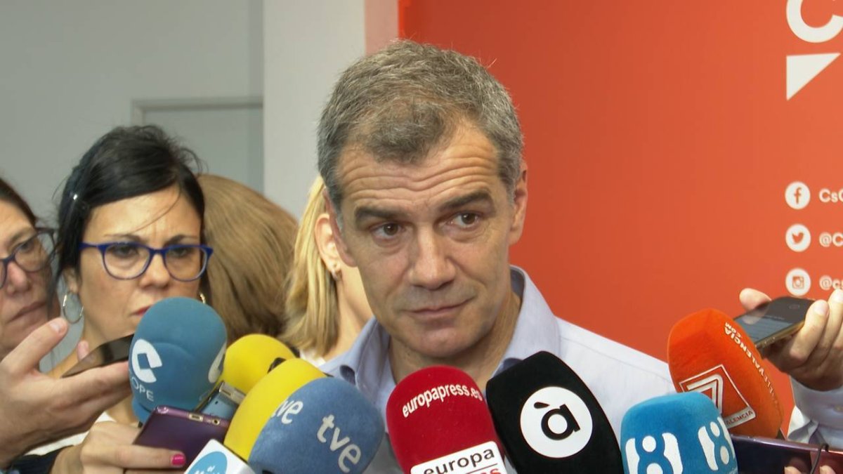 Cantó, decide: el PSOE empata a diputados con el PP en la Diputación de Alicante