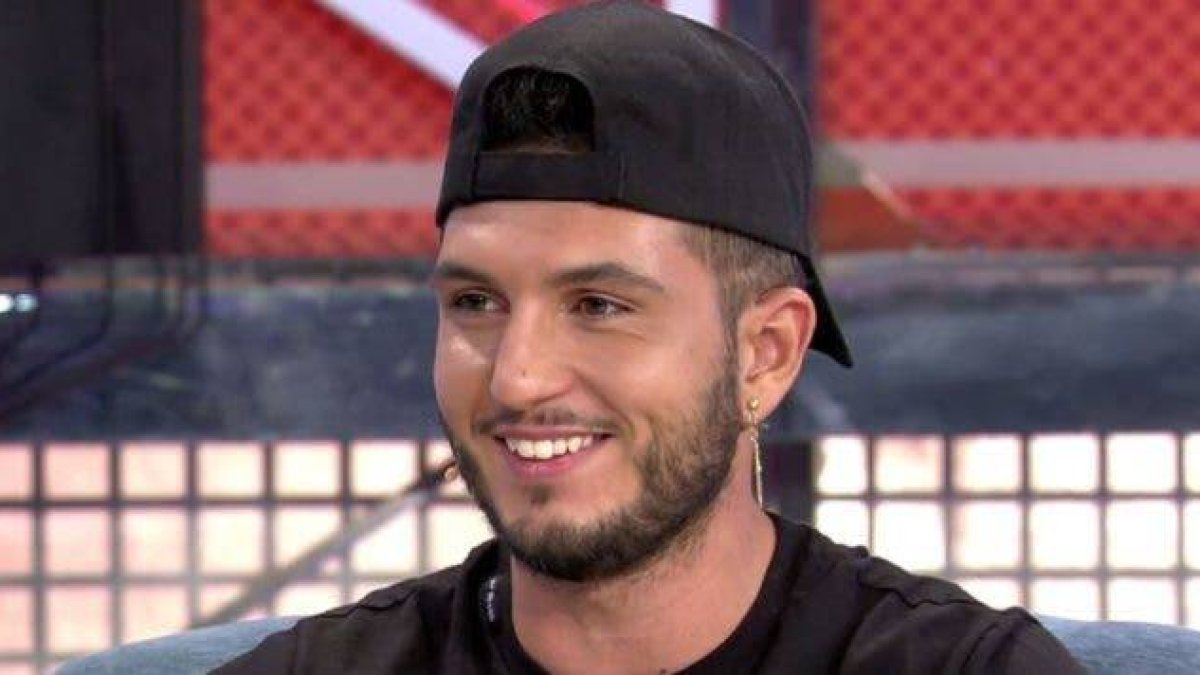 Traiciona a Telecinco y cuenta el pastizal que un día le pagaron por cantar