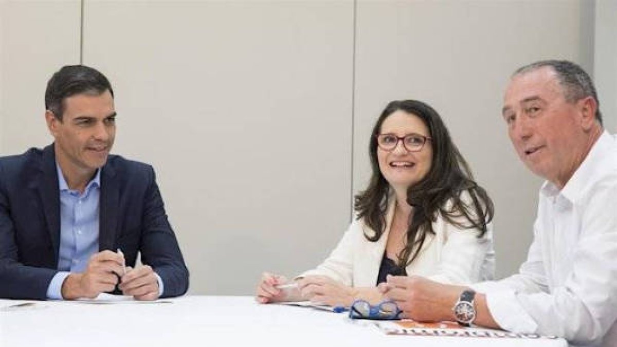 Pedro Sánchez, Mónica Oltra y Joan Baldoví.