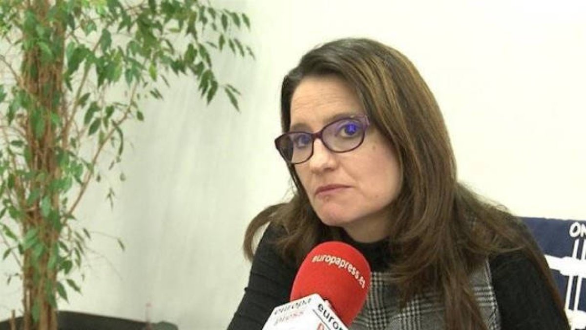 Sentencia del procès, pleno de recortes...y la vicepresidenta se va a China