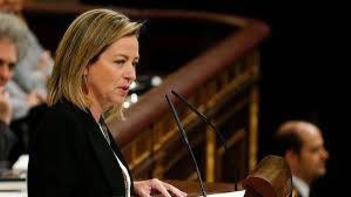 Ana Oramas se rebela contra su partido y anuncia su voto contra Sánchez