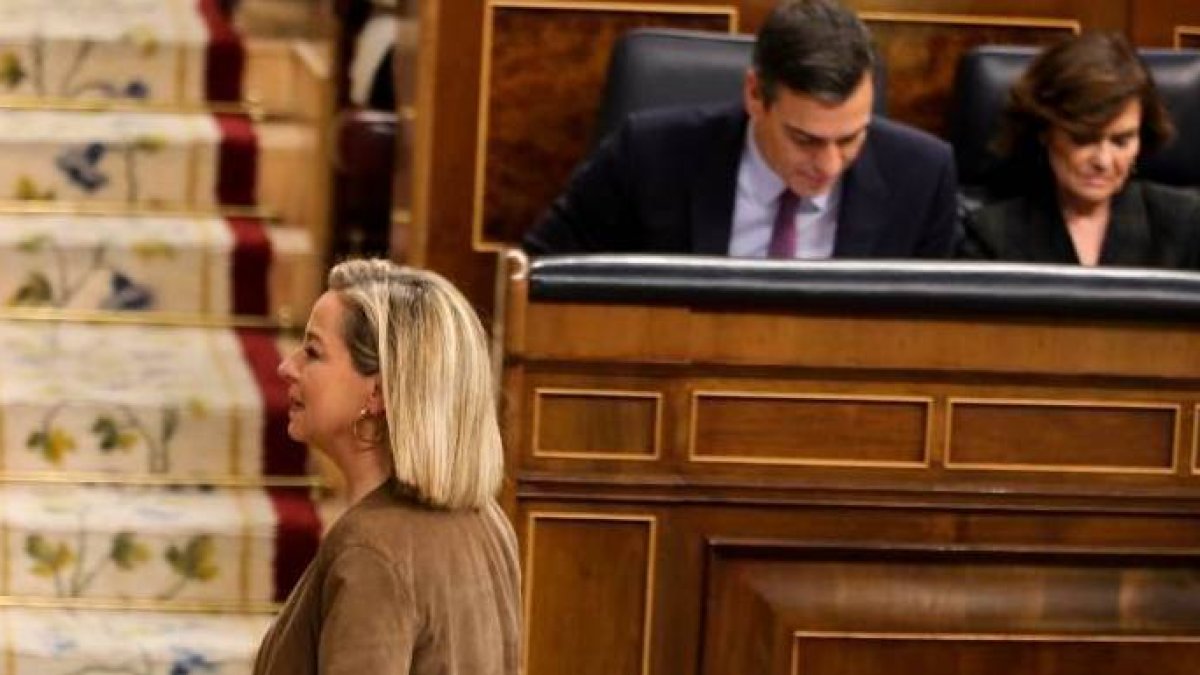 La diputada de CC, Ana Oramas, en el pleno de investidura.