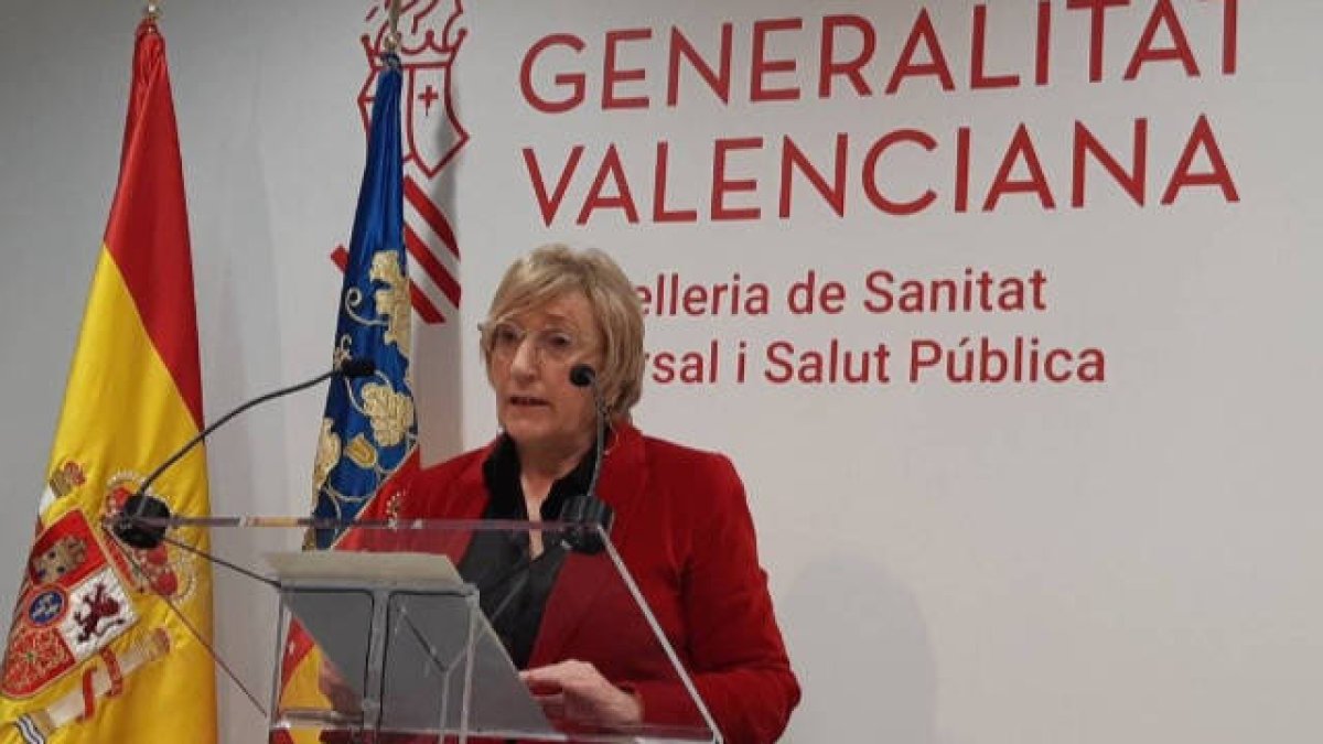 La consellera Ana Barceló ofreciendo los últimos datos de afectados por coronavirus