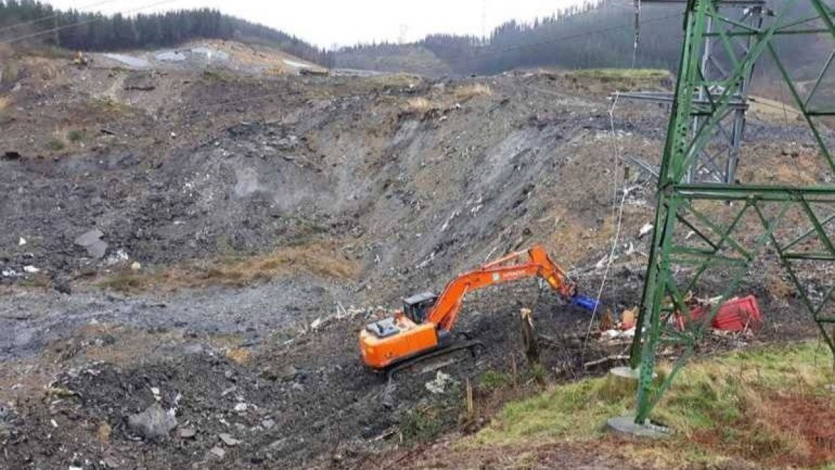 Las familias de los desaparecidos en Zaldibar hunden al PNV con sus acusaciones