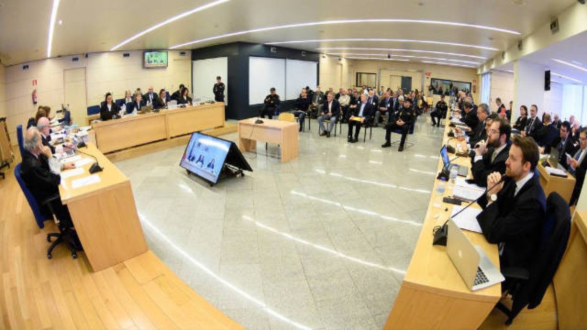 Fiscalía anuncia nuevas pruebas en el juicio por la visita del Papa