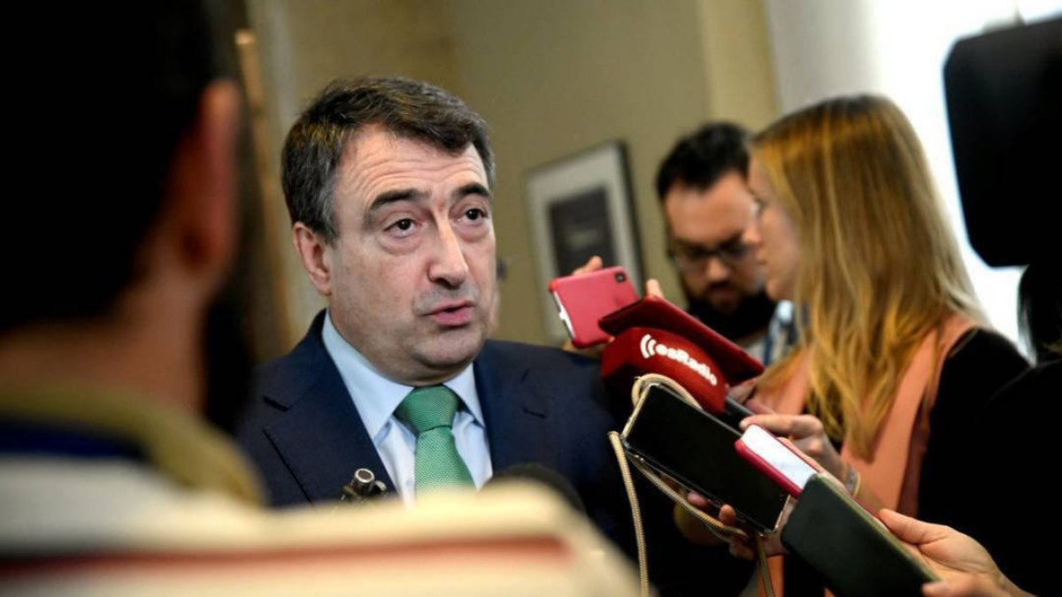 El portavoz del PNV, Aitor Esteban