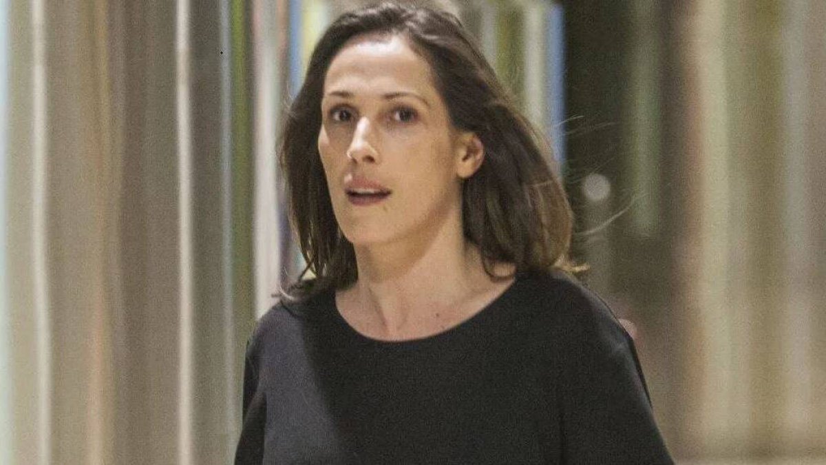 Malú y el misterio de su tripa de embarazada escondida.