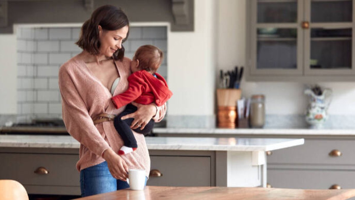 Elvie lanza el primer sacaleches sin cables del mundo
