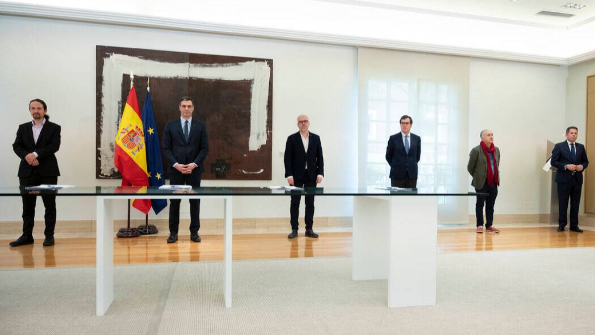 La firma de este lunes en Moncloa.