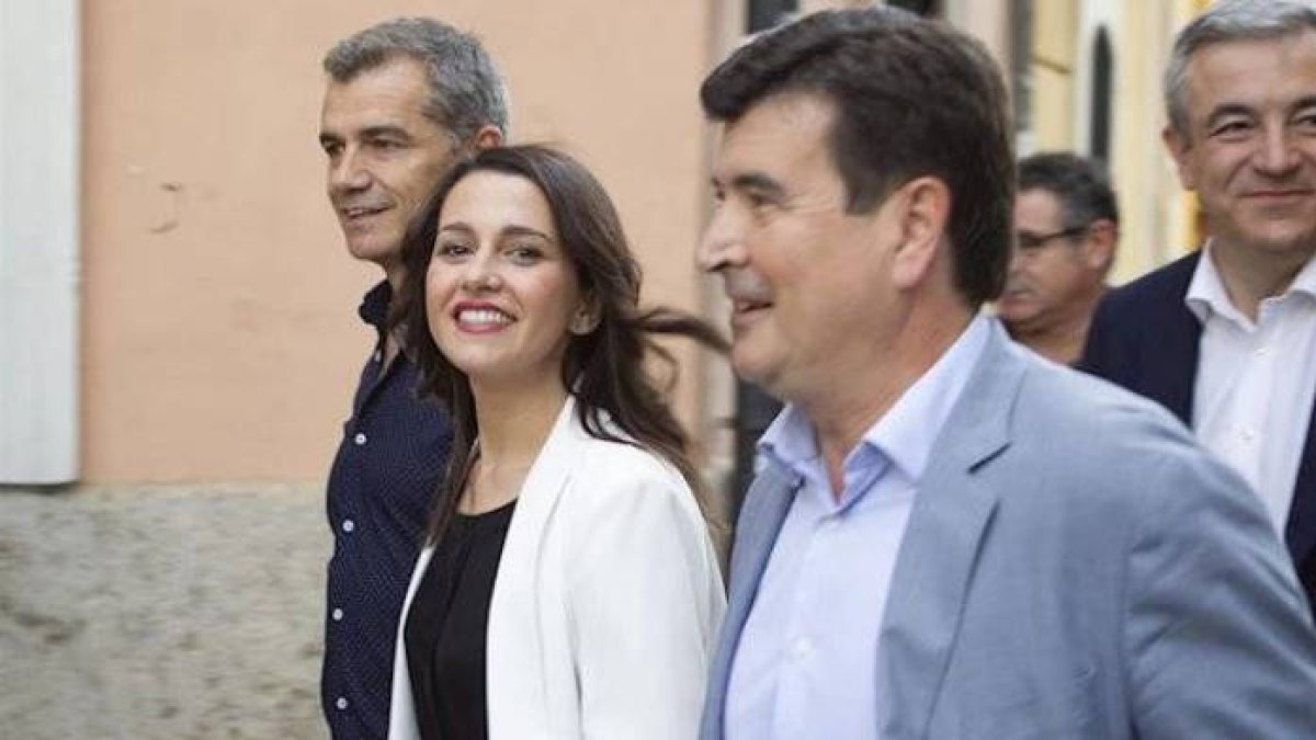 La madre de todas las batallas internas: Ciudadanos decide sus compromisarios