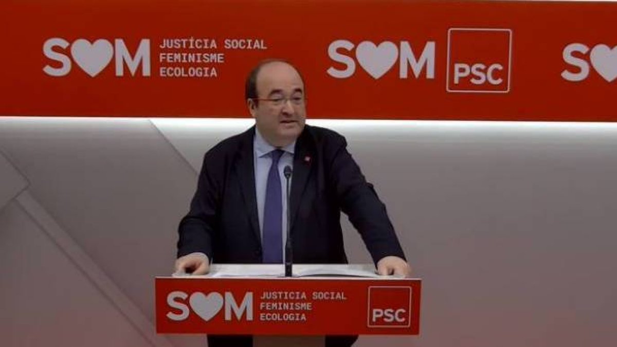 Iceta, este lunes ante los periodistas tras ser reelegido como líder del PSC.