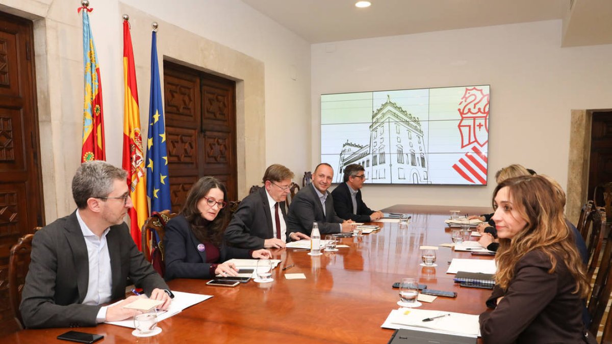 Primera reunión comisión seguimiento  coronavirus