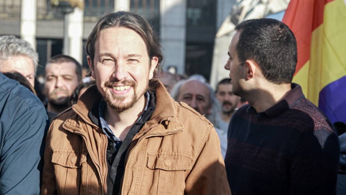 Iglesias acusa a Sánchez de