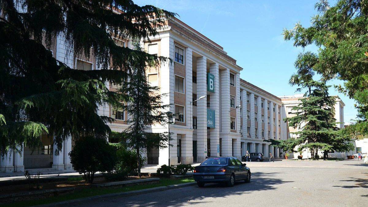 Colapso en el Hospital General de Valencia: ni camas ni personal