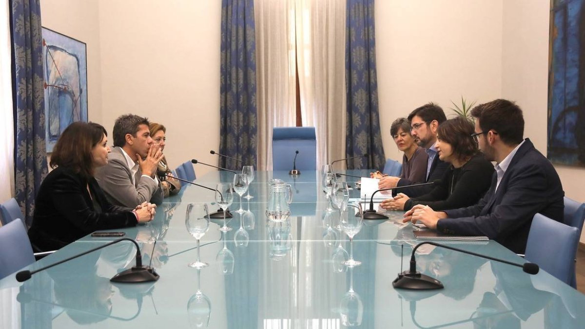El presidente de la Diputación de Alicante 'marca su territorio' frente a Puig