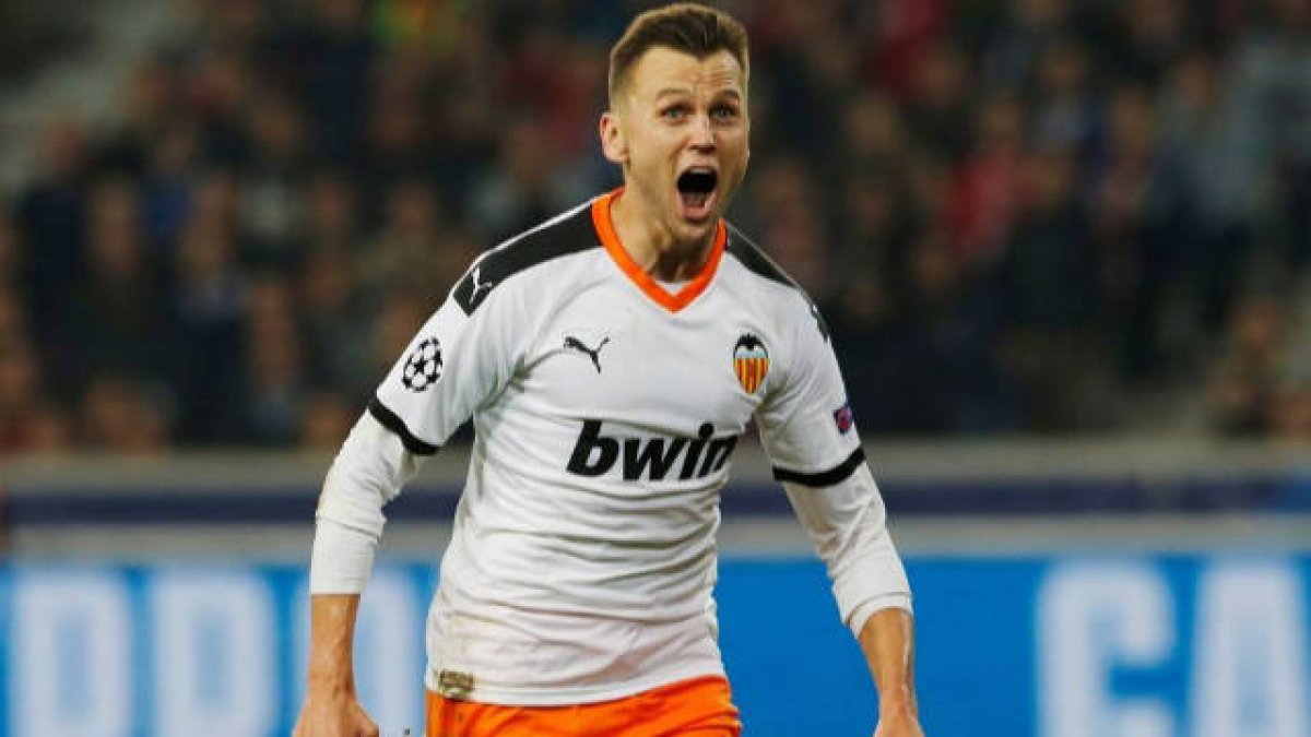 Un Valencia mediocre se complica la Champions (1-1)