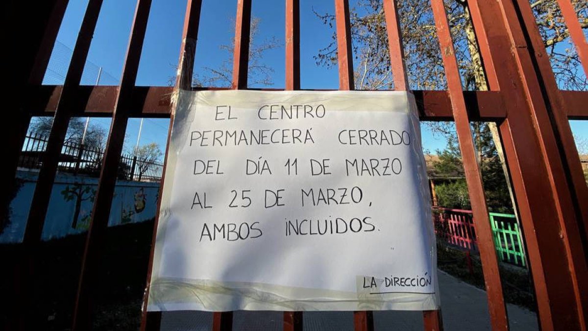 Un colegio cerrado este miércoles.