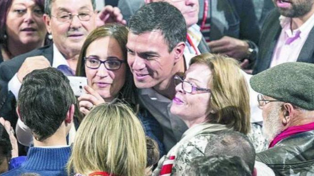 Sánchez, en un acto con militantes del PSOE.