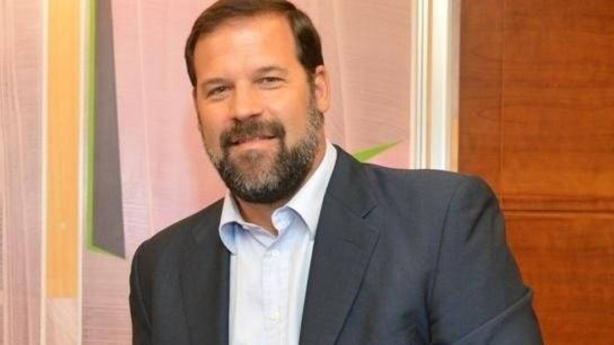 El exjugador de baloncesto Alfonso Reyes sufre la censura de Twitter