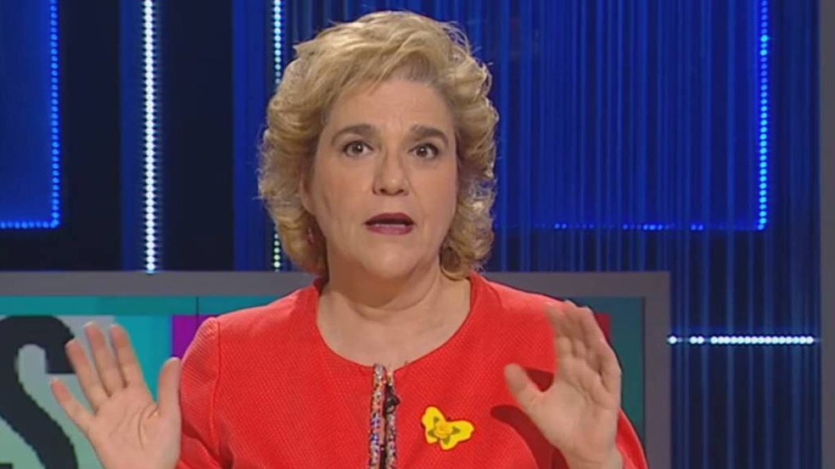 Rahola recibe de su propia medicina y se ve forzada a recular: