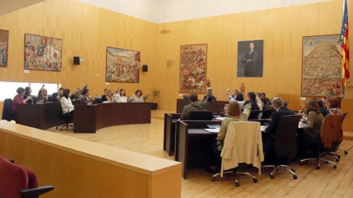 Sesión plenaria del mes de octubre del Ayuntamiento de Benidorm