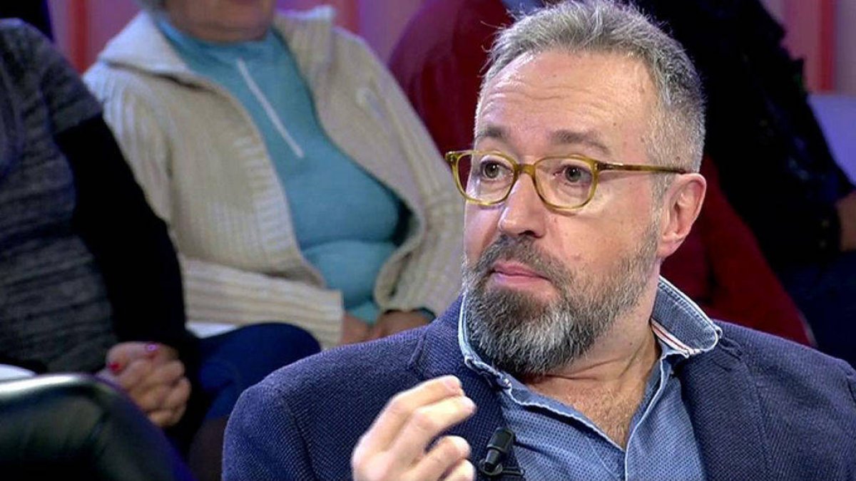 Girauta deja roto a un diputado del PSOE: 