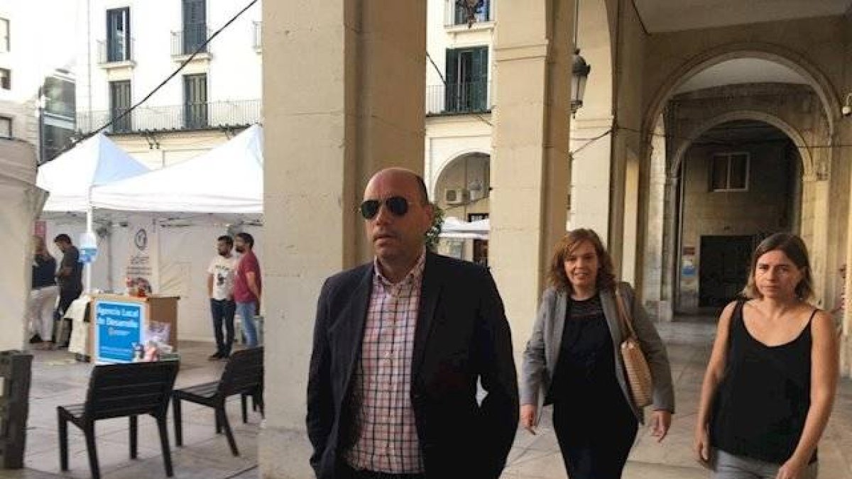 Condenan al exalcalde socialista de Alicante por el