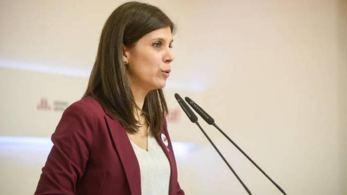 La portavoz de ERC, Marta Vilalta, este lunes en rueda de prensa.