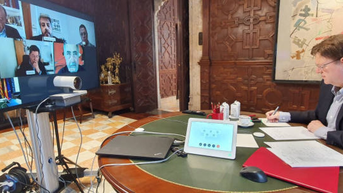 Videoconferencia de Puig con los presidentes de las cámara de comercio de la Comunitat