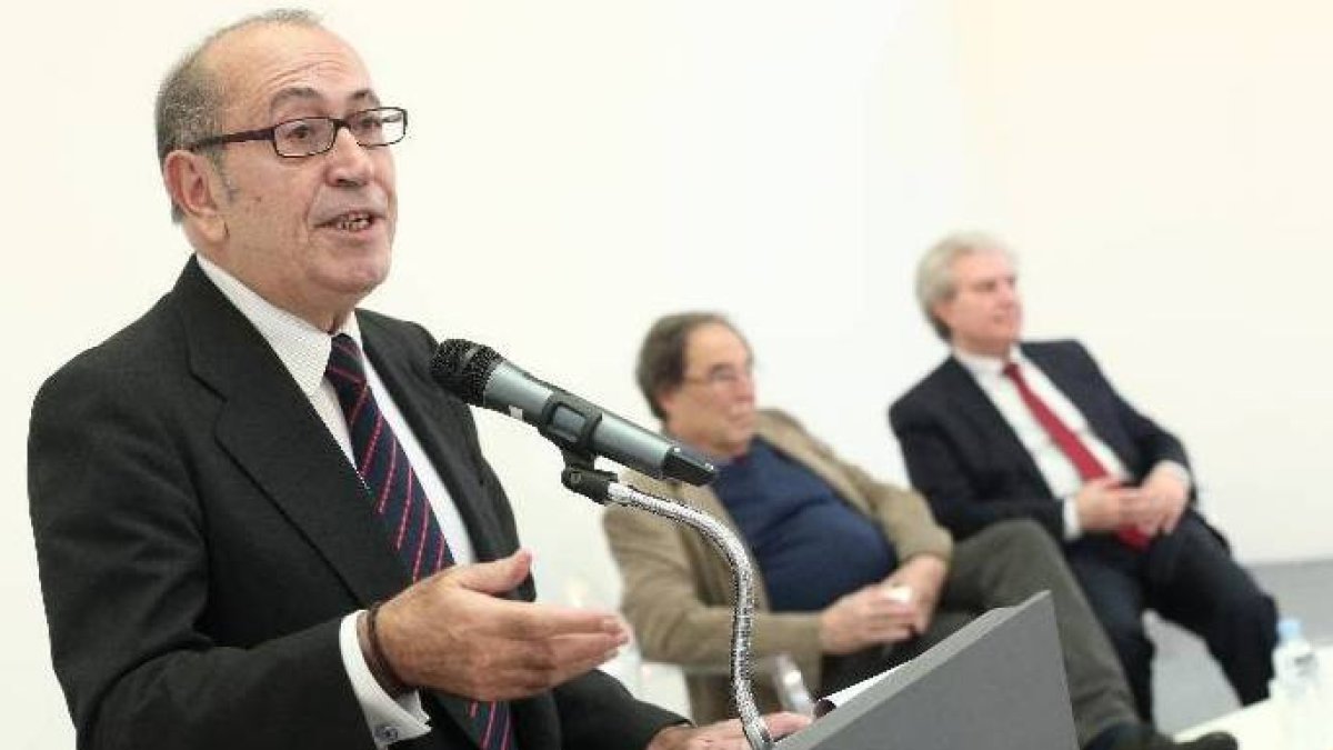Nicolás Redondo, este martes durante la presentación del manifiesto contra el pacto de Sánchez con Podemos y ERC.