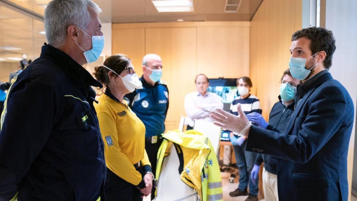 Casado este martes visitando el centro de pantallas de Madrid.