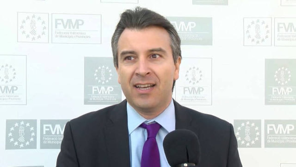 Un ex cargo de Oltra avala la versión del arzobispado sobre la visita del Papa