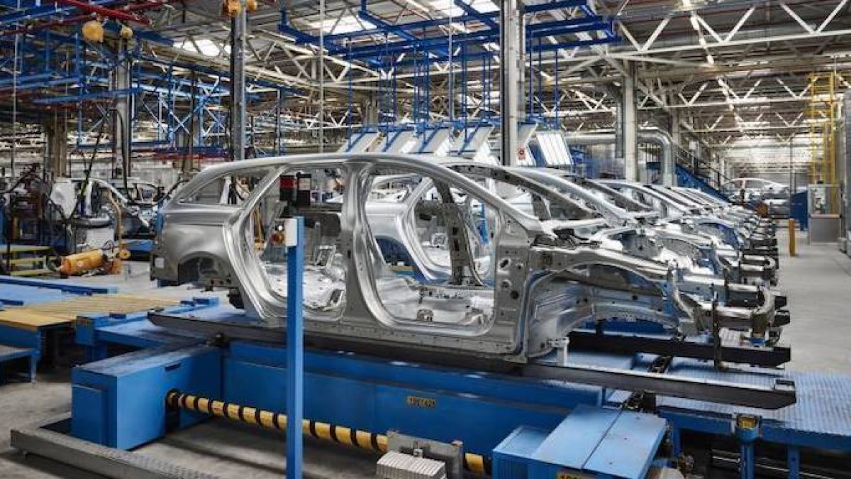 Las factorías españolas fabricaron 2,82 millones de coches en 2019