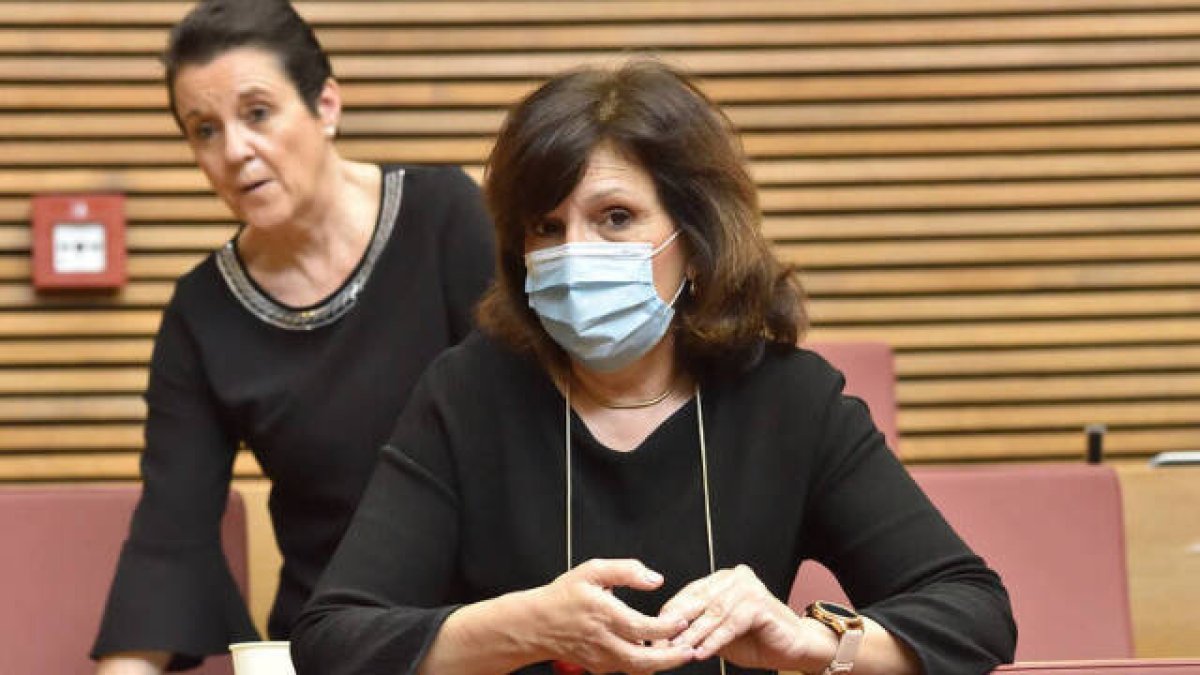 Una alcaldesa y doctora con perfil propio para la reconstrucción valenciana