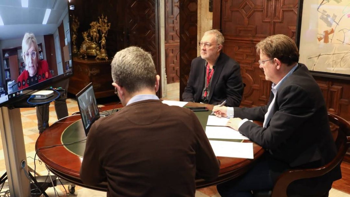 Puig en video conferencia con la consellera de Sanidad.