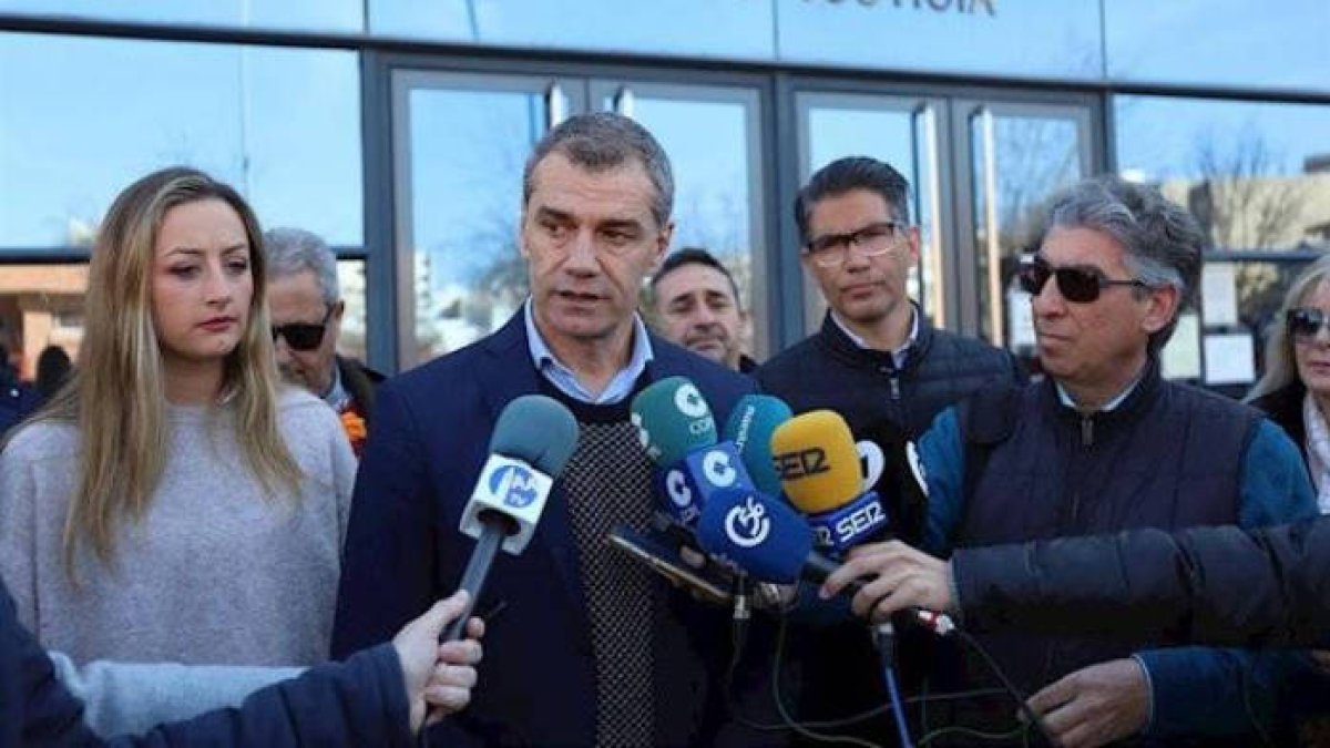 Toni Cantó intentará convencer a la militancia para impulsar sus candidaturas de compromisarios