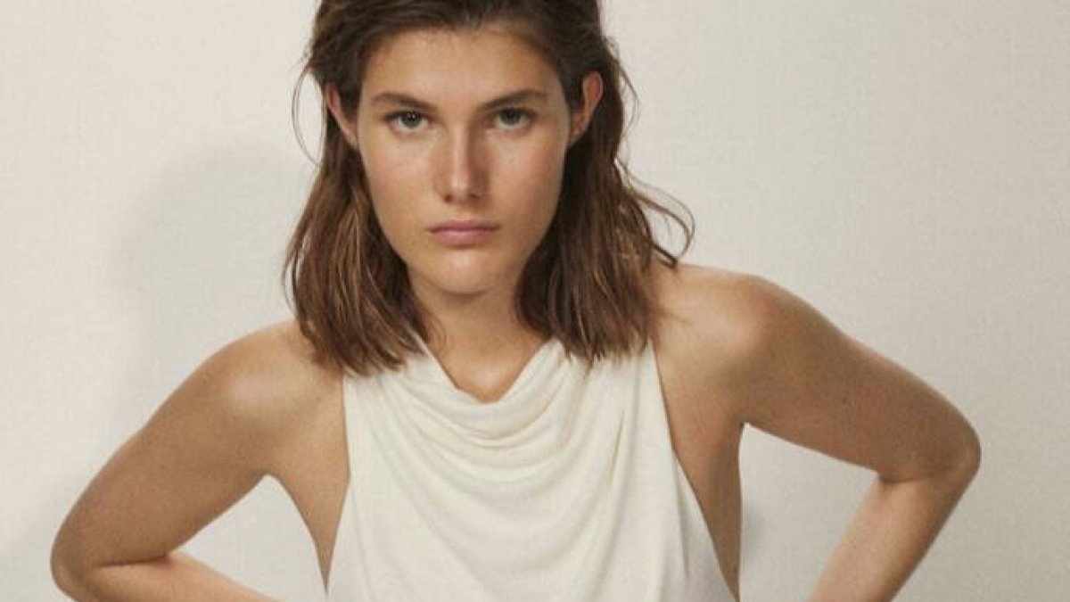 7 camisetas blancas que se salen de lo de siempre