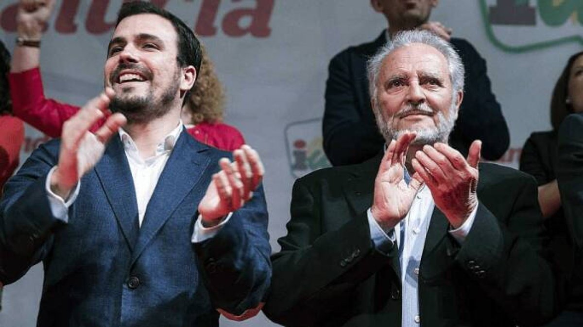 Alberto Garzón y Julio Anguita, en uno de sus escasos actos conjuntos