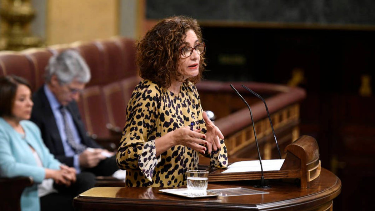 La ministra María Jesús Montero durante su intervención.