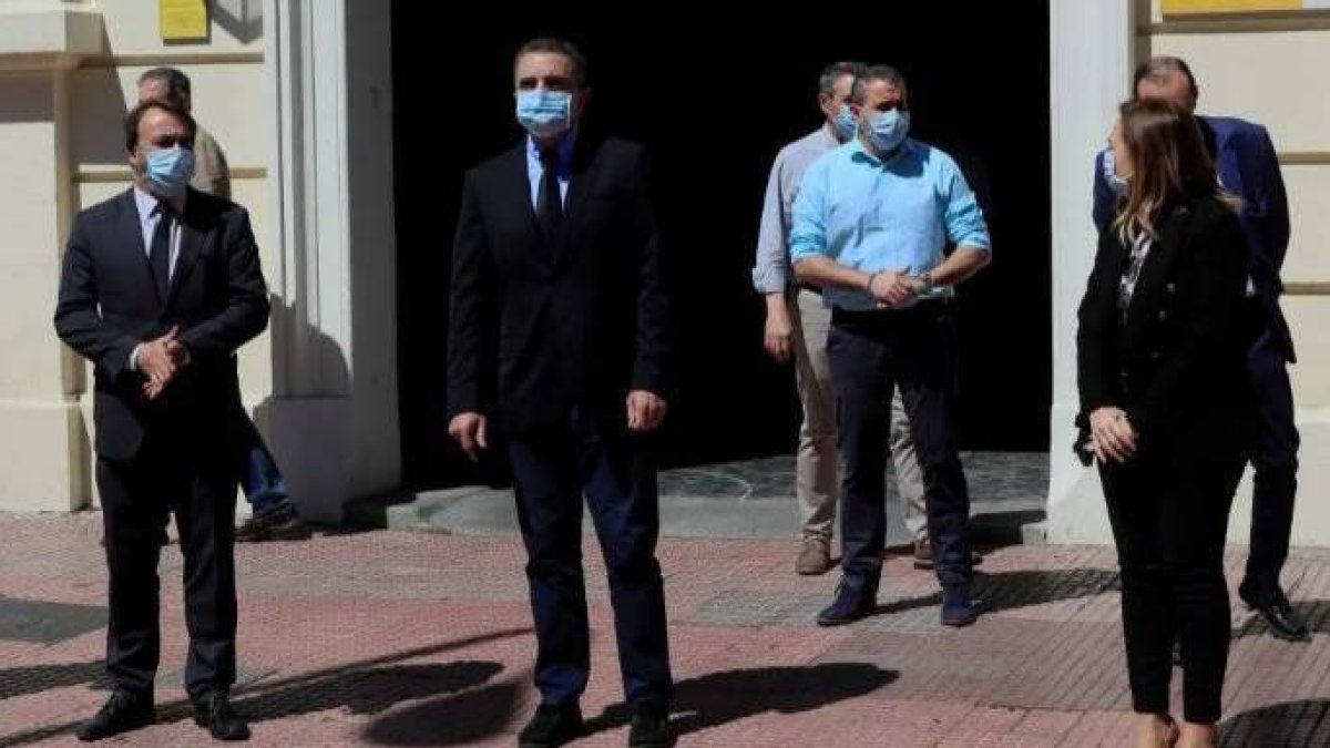La Fiscalía, como antes la Abogacía del Estado, ha salido al rescate de José Manuel Franco.