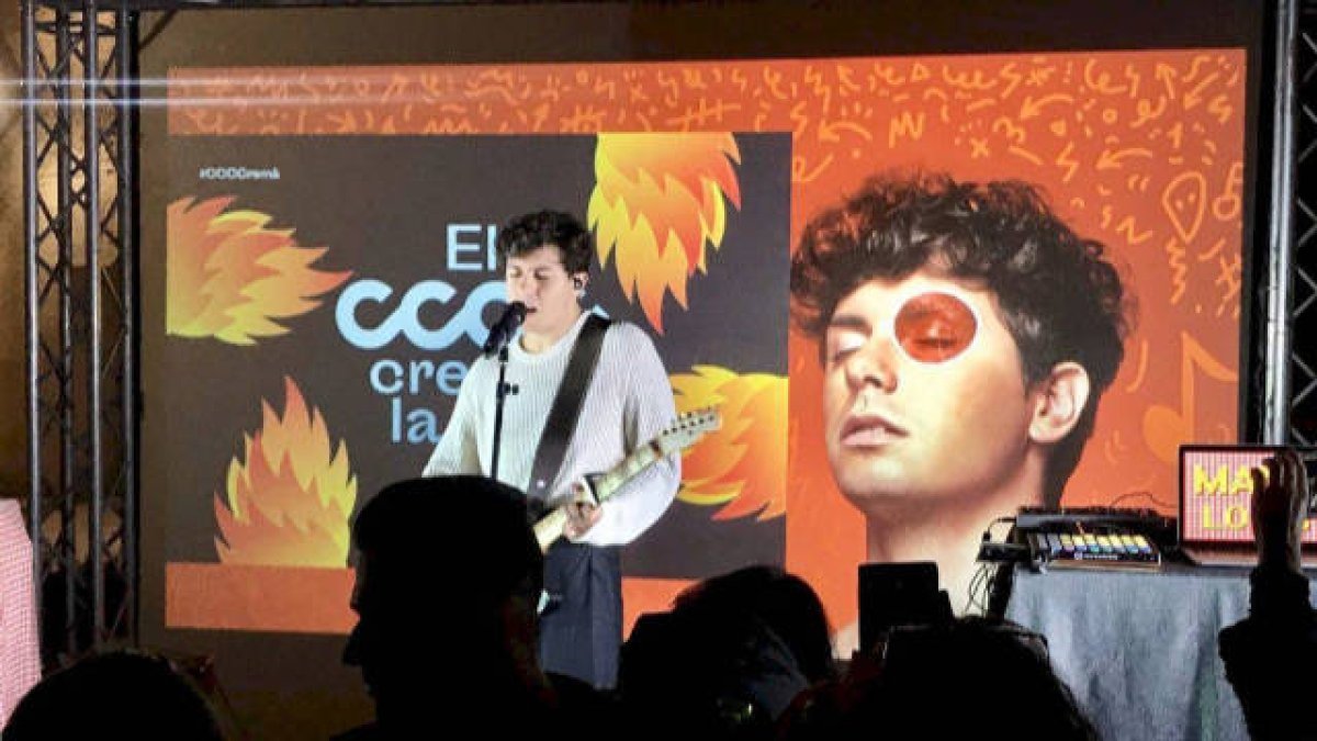 Alfred García en su actuación en el Centre del Carme