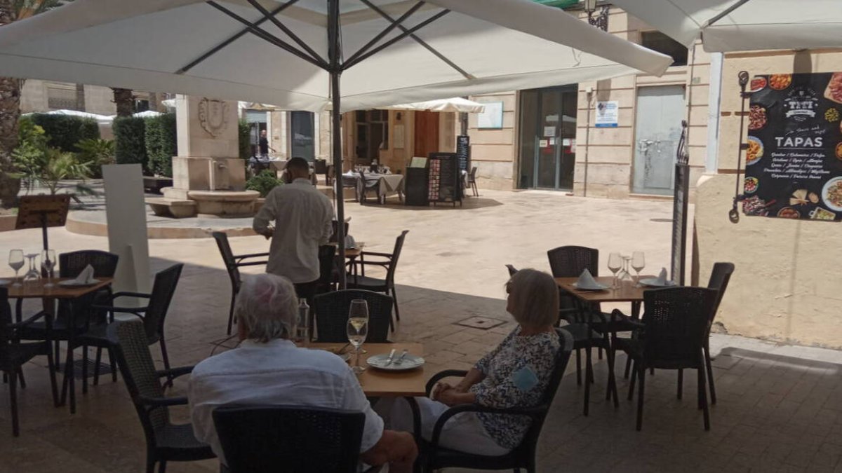 El Hospital de Sant Joan prepara la solicitud de permisos al ayuntamiento para instalar una carpa de 10x5 mts. / FOTO: A.M.