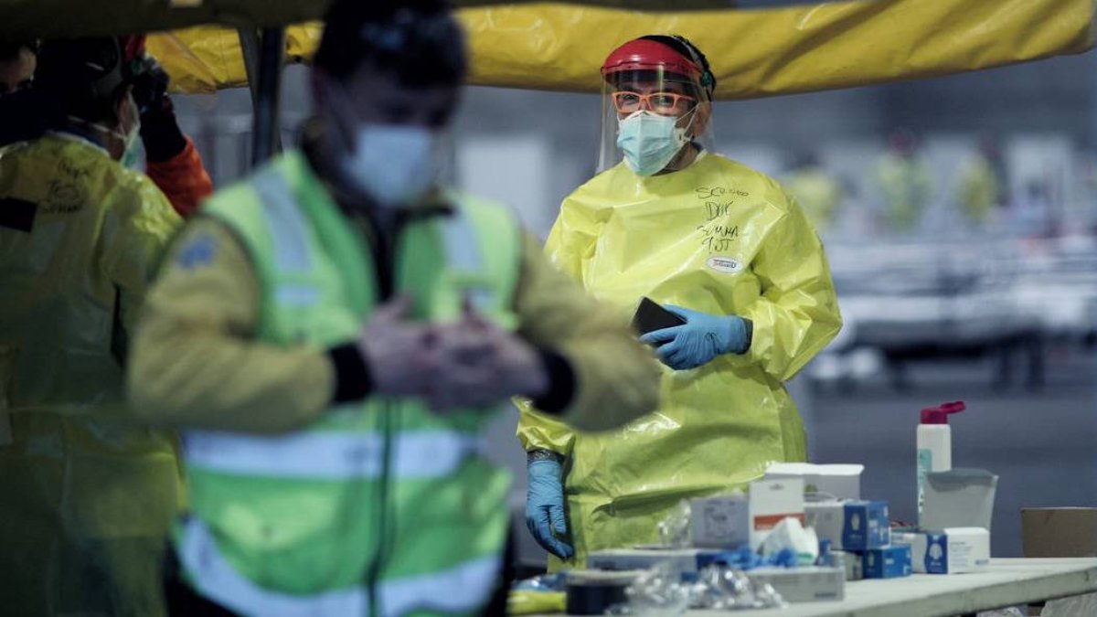 Equipos sanitarios desplegados en el Ifema