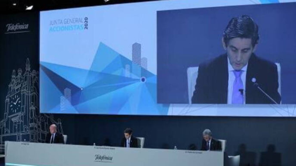 Álvarez-Pallete define Telefónica como una “compañía solidaria y preparada