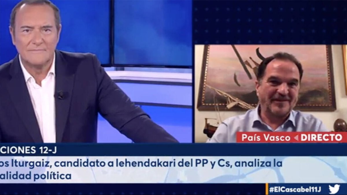 Carlos Iturgaiz, en otro pase reciente por El Cascabel de Antonio Jiménez