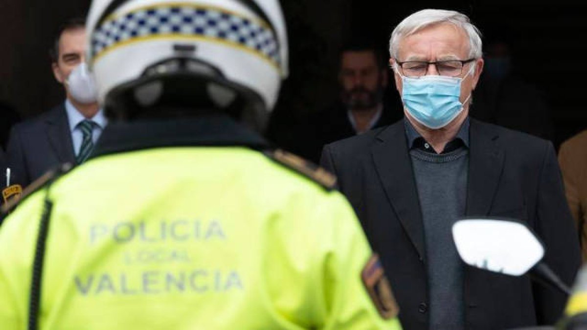 Joan Ribó durante el homenaje póstumo al inspector Antonio Vega.