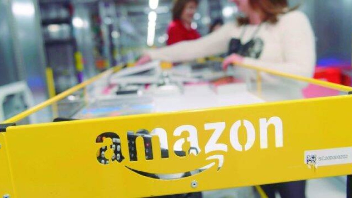 Amazon busca contratar 100.000 trabajadores para mantenerse al día durante el brote