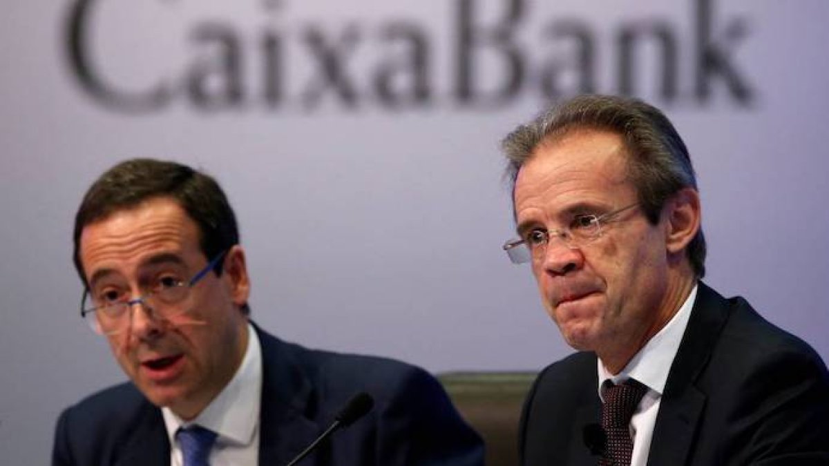Caixabank gana 1.705 millones y supera las expectativas del mercado